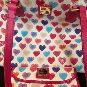 Dooney & Bourke heart tote and wallet set